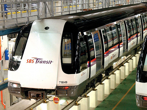 Image result for transportasi di singapura